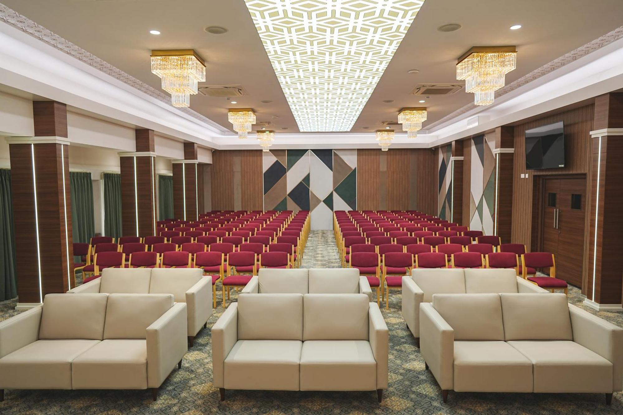Highland Hotel Бангалор Екстериор снимка