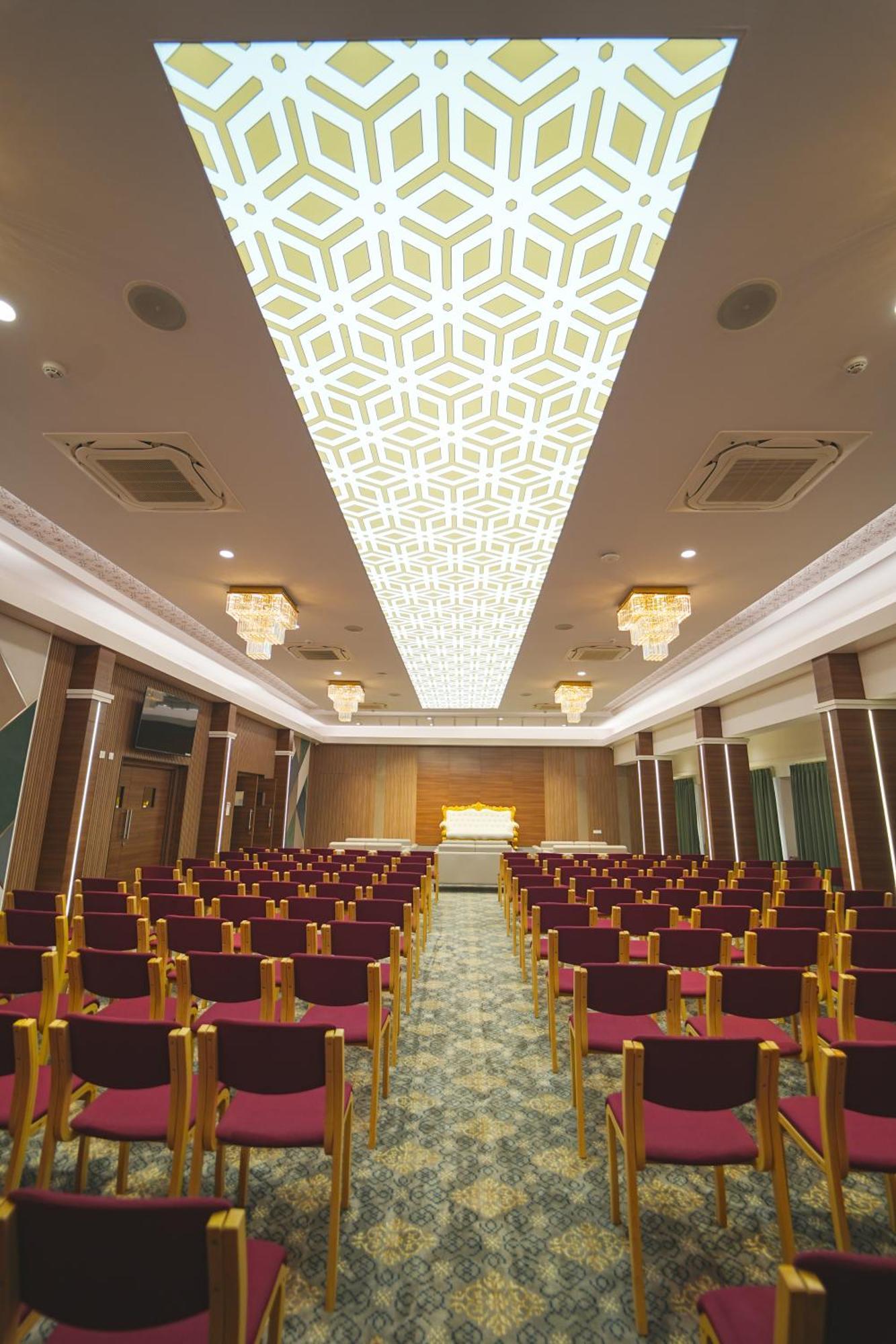 Highland Hotel Бангалор Екстериор снимка